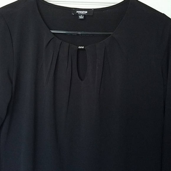 Top - Picture 2 of 4